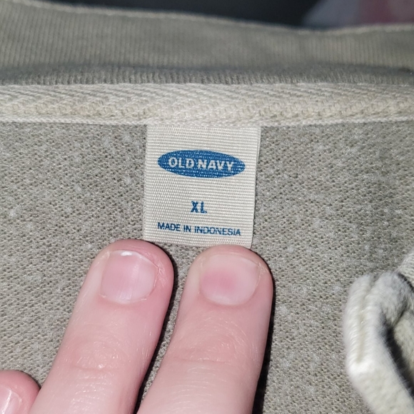 Green old navy long sleeve - Picture 2 of 4